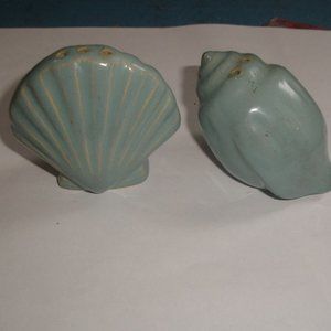 Salt pepper shakers set blue seashells shell